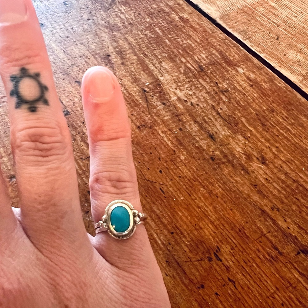 Sterling Silver Mini Ring oval turquoise